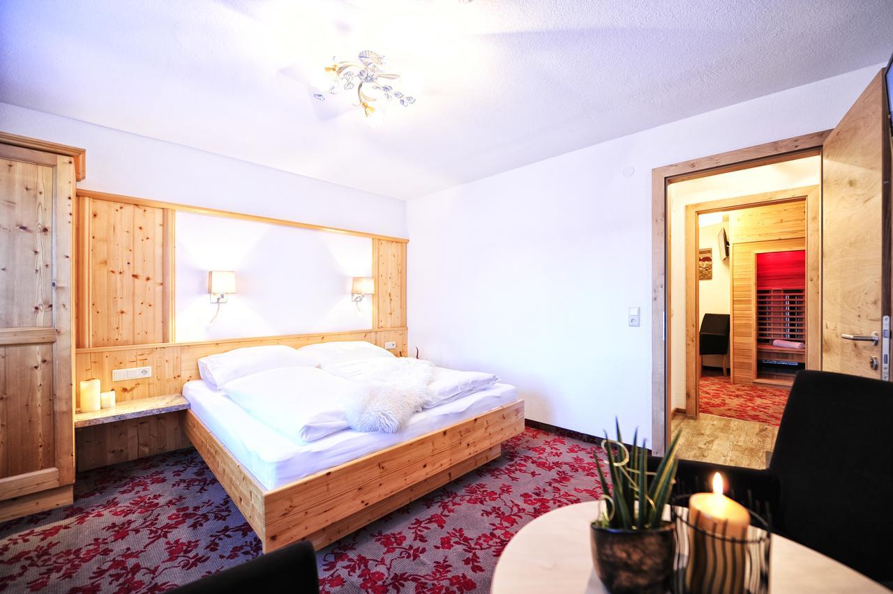 Apart Almrausch Ischgl Exteriör bild